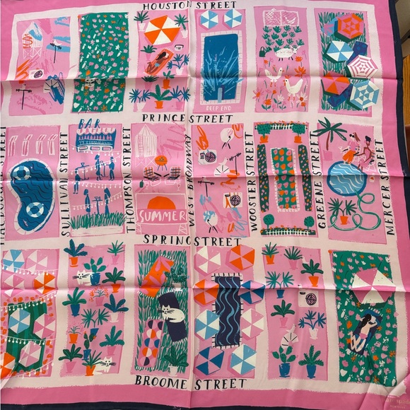 Rare find!!! Kate Spade Silk Square Scarf - Picture 4 of 7